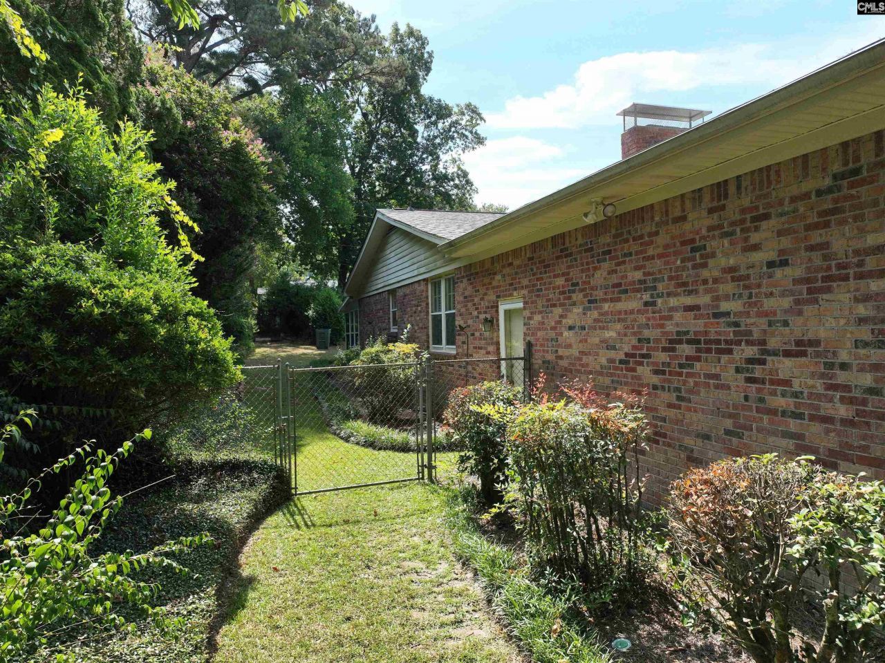 22 Archdale Road  Photo 41