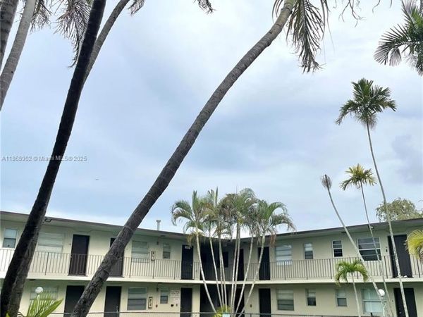 3901 SW 112th Ave, Unit 46, Miami, FL 33165