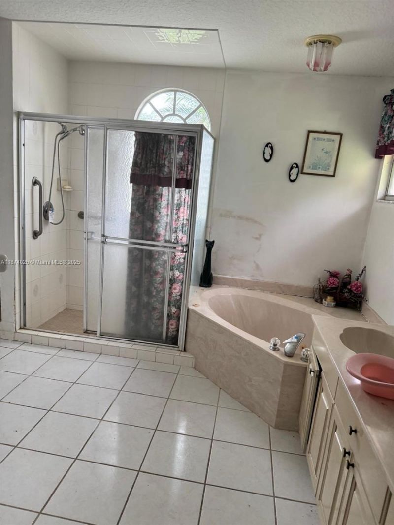 188 Gulfstream Cir, Royal Palm Beach, FL 33411 Photo