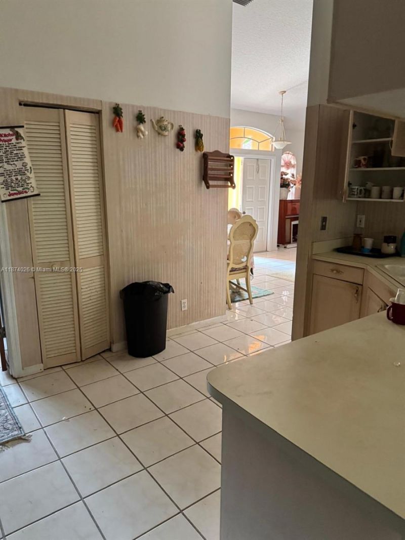 188 Gulfstream Cir, Royal Palm Beach, FL 33411 Photo