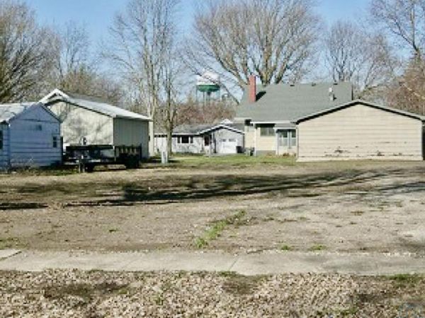 1110 13th Street, Onawa, IA 51040