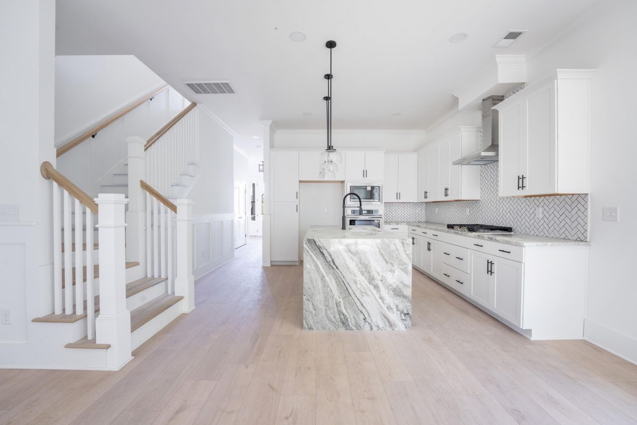 1057 Glenshaw Street Photo 10