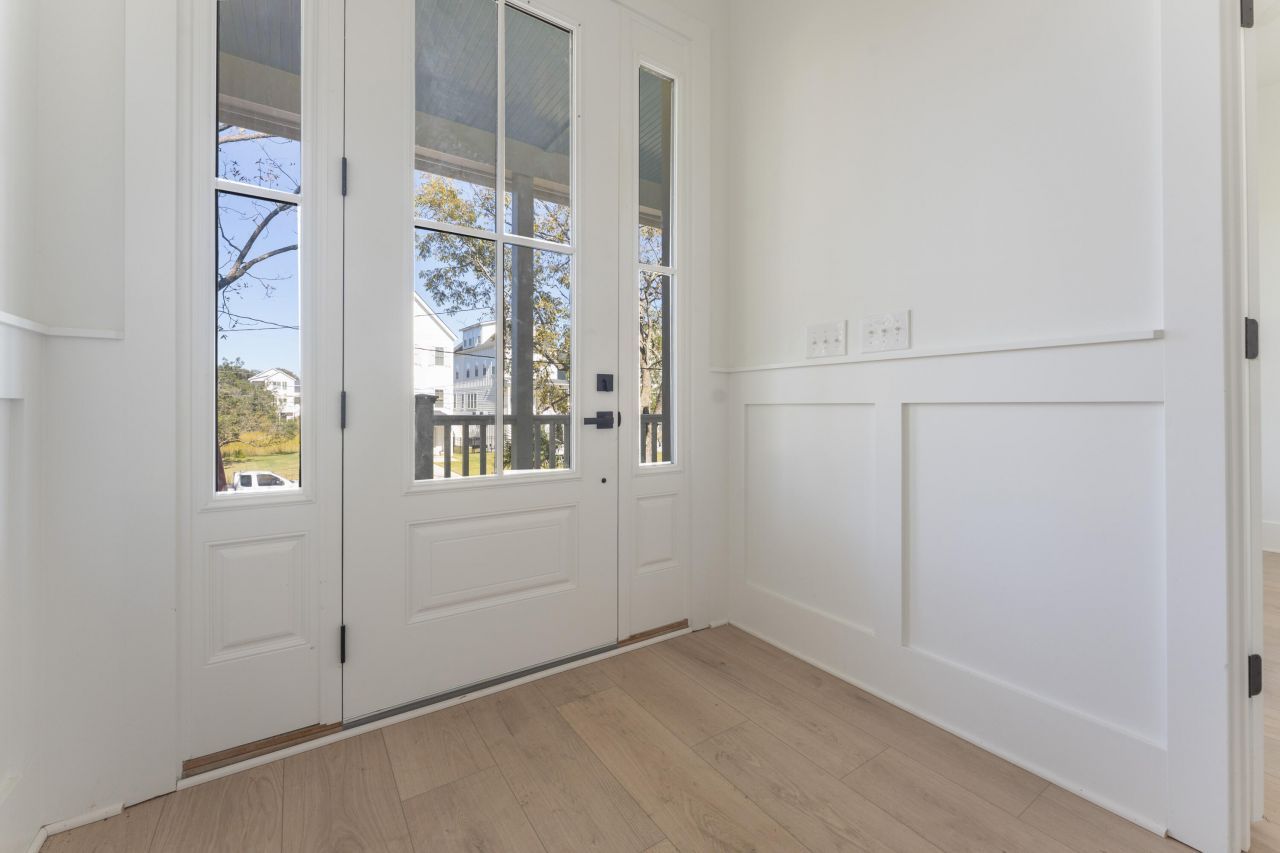 1057 Glenshaw Street Photo 17