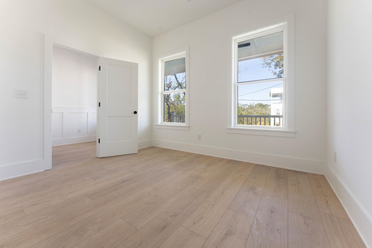 1057 Glenshaw Street Photo 21