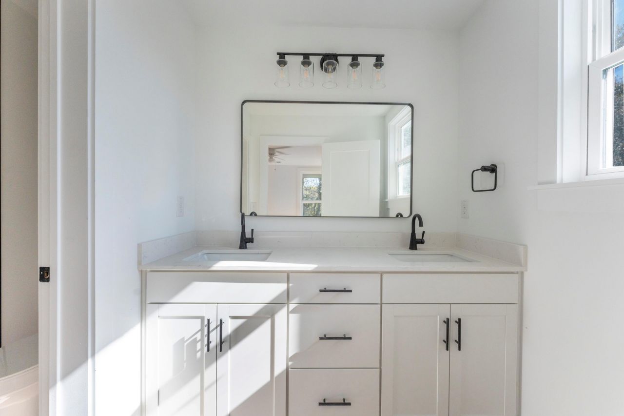 1057 Glenshaw Street Photo 41