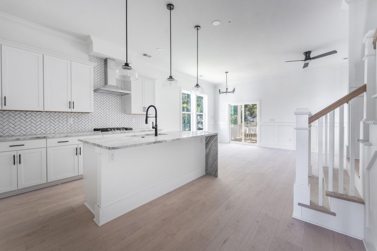 1057 Glenshaw Street Photo 7