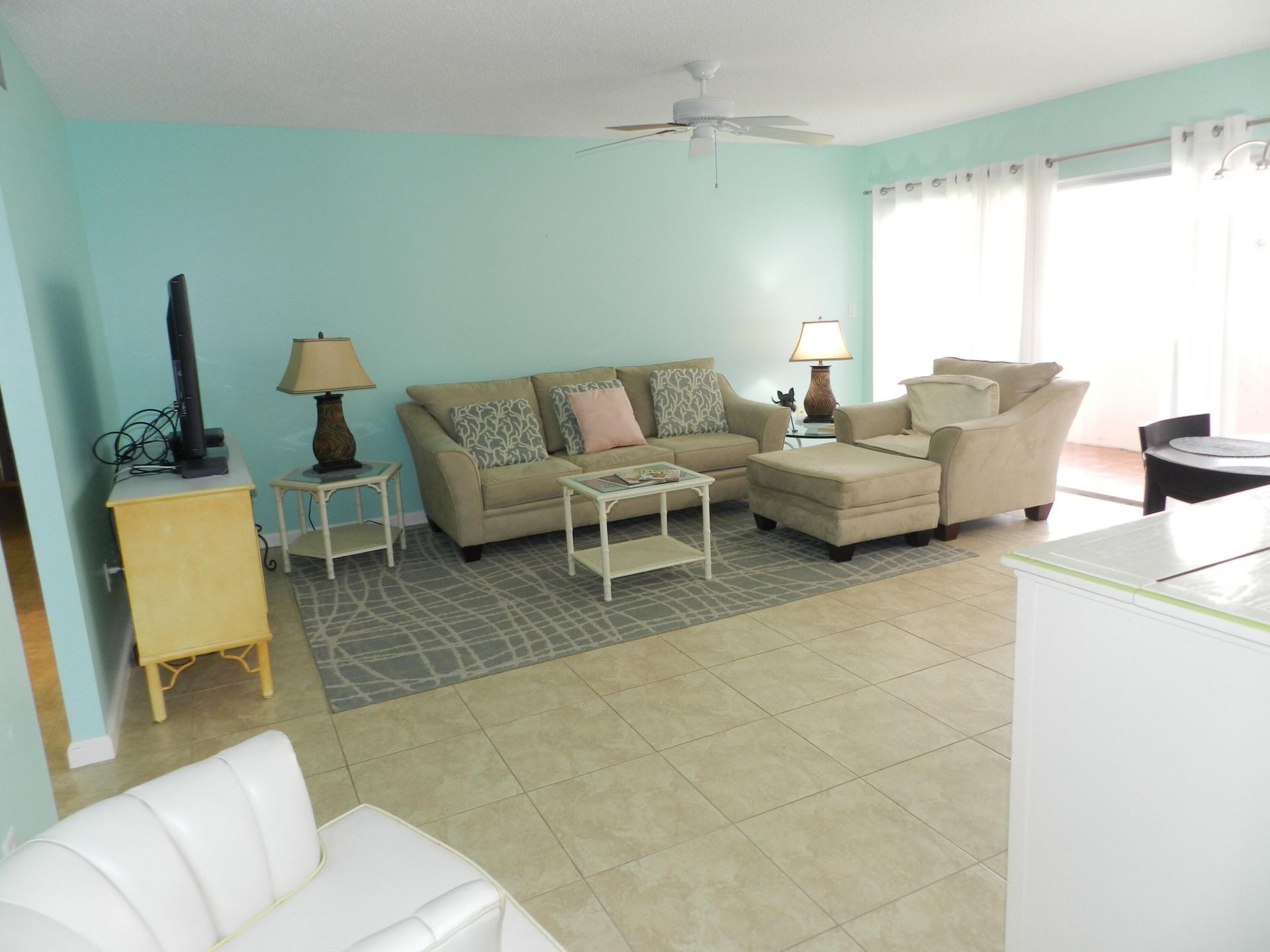 6 Greenway Village N, Unit 202, Royal Palm Beach, FL 33411 Photo
