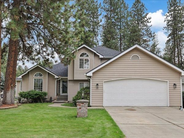221 W Falcon Ave, Spokane, WA 99218