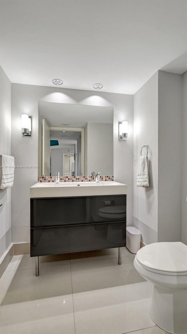 3598 Yacht Club Dr, Unit 1901, Aventura, FL 33180 Photo