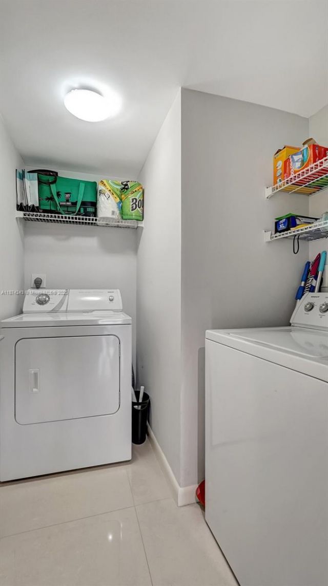 3598 Yacht Club Dr, Unit 1901, Aventura, FL 33180 Photo