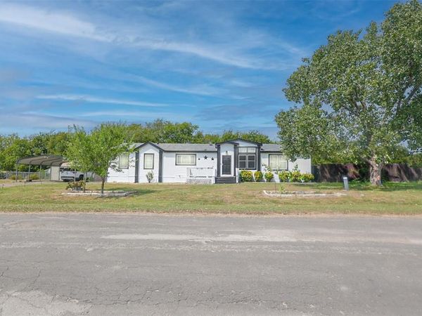 1372 Brockwood Lane, Crandall, TX 75114