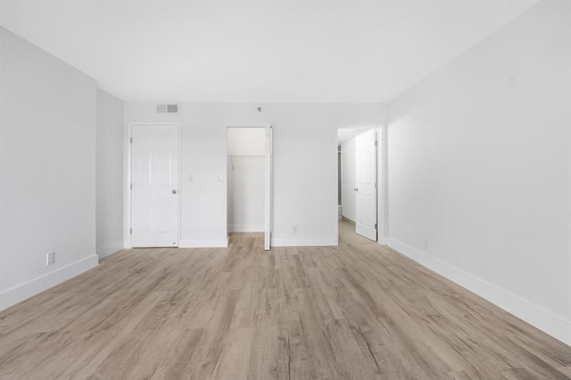 2200 S Cypress Bend Drive, Unit 805, Pompano Beach, FL 33069 Photo