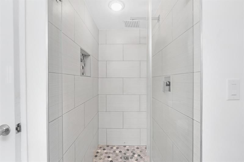 2200 S Cypress Bend Drive, Unit 805, Pompano Beach, FL 33069 Photo