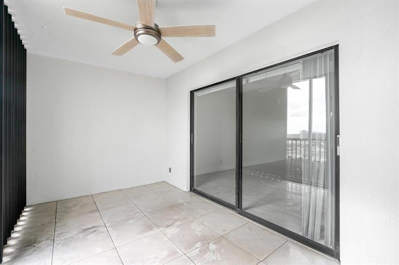 2200 S Cypress Bend Drive, Unit 805, Pompano Beach, FL 33069 Photo