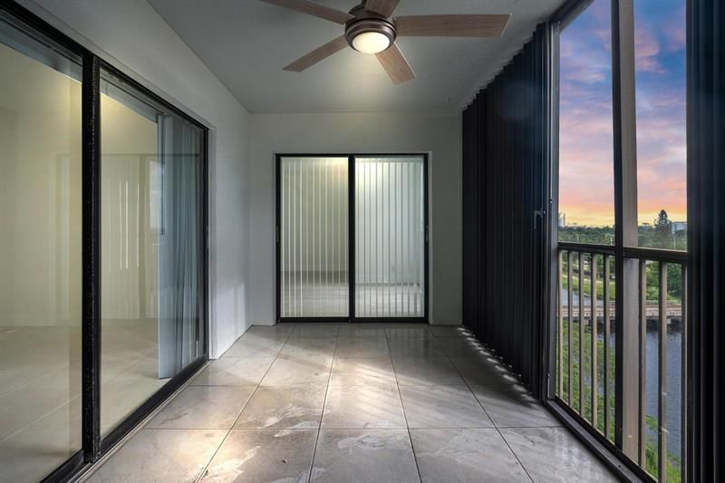 2200 S Cypress Bend Drive, Unit 805, Pompano Beach, FL 33069 Photo