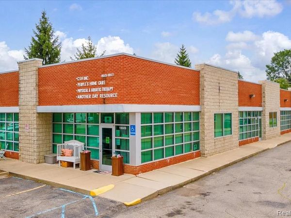 19323 Farmington Road, Livonia, MI 48152