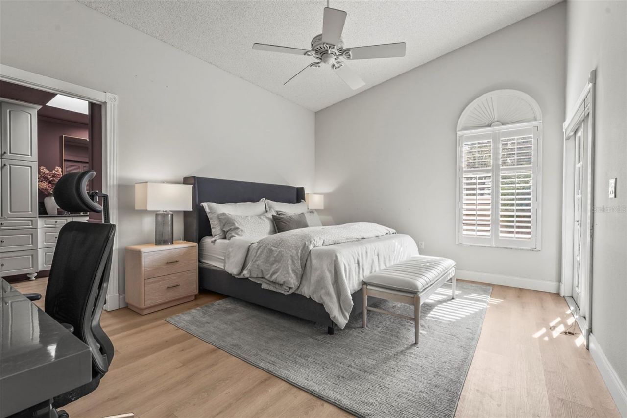 7845 Pine Trace Drive, Sarasota, FL 34243 Photo