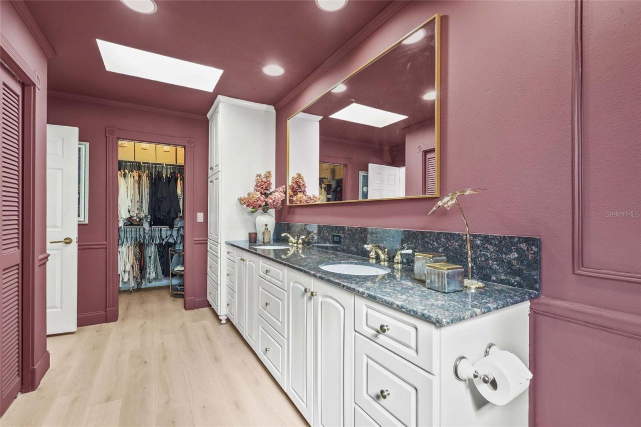 7845 Pine Trace Drive, Sarasota, FL 34243 Photo