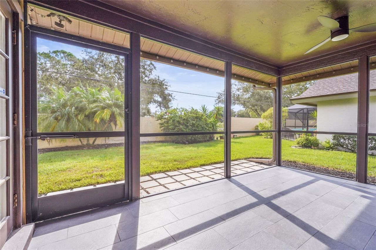 7845 Pine Trace Drive, Sarasota, FL 34243 Photo
