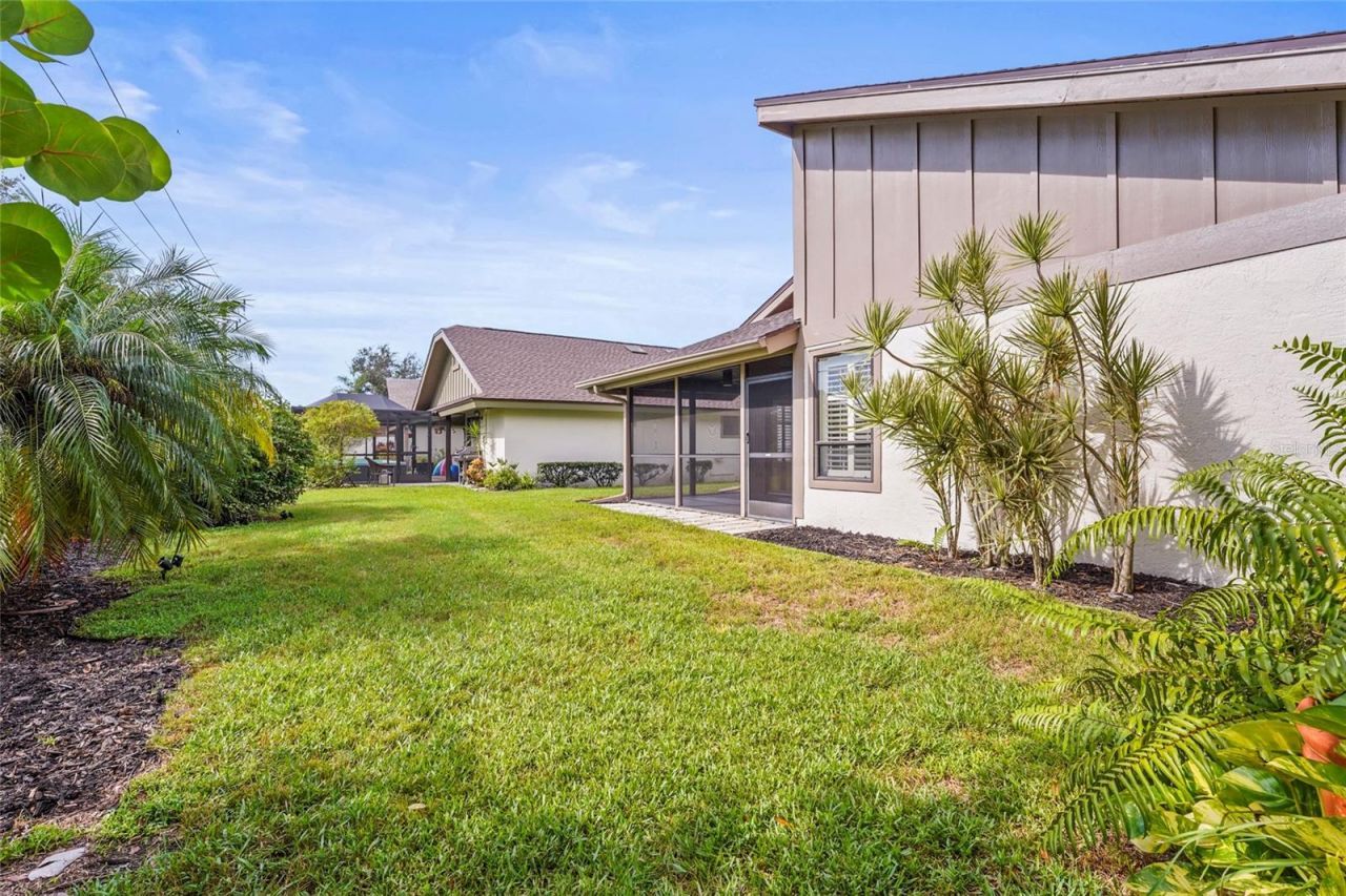 7845 Pine Trace Drive, Sarasota, FL 34243 Photo