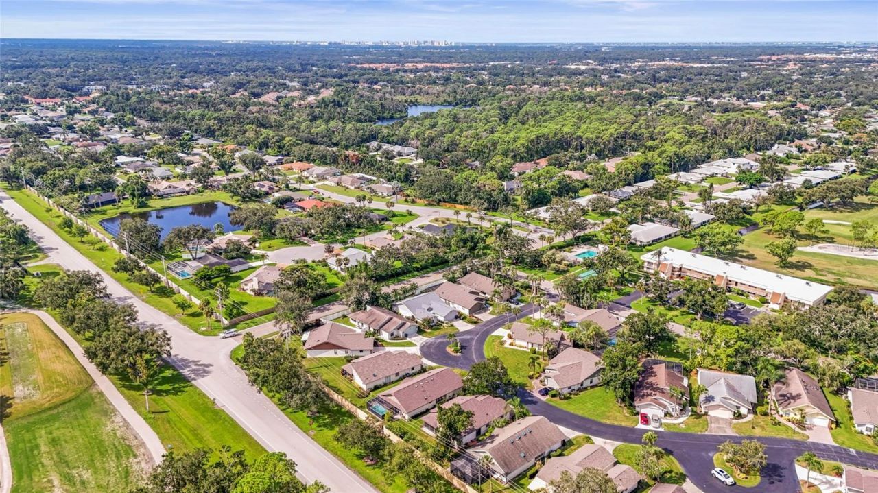 7845 Pine Trace Drive, Sarasota, FL 34243 Photo