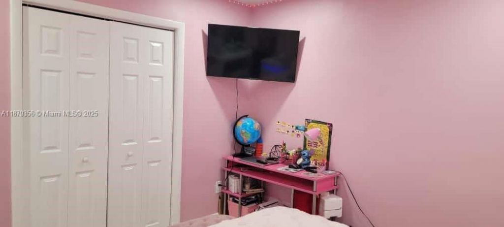 2915 SW 4th St, Miami, FL 33135 Photo