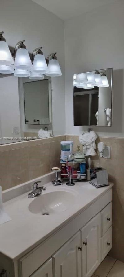 2915 SW 4th St, Miami, FL 33135 Photo