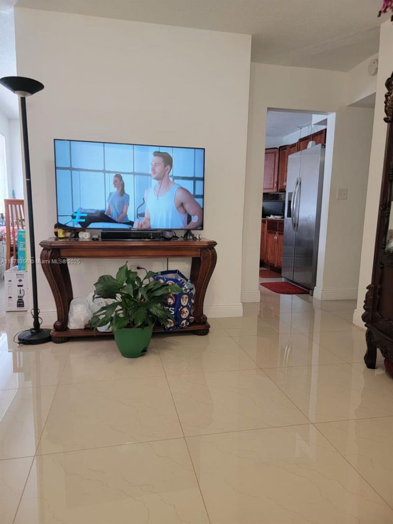 2915 SW 4th St, Miami, FL 33135 Photo