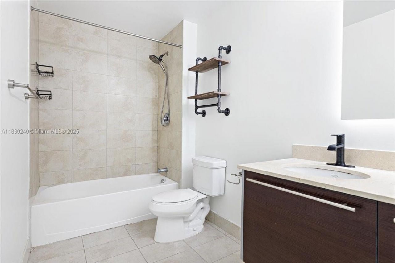 1900 N Bayshore Dr, Unit 1509, Miami, FL 33132 Photo