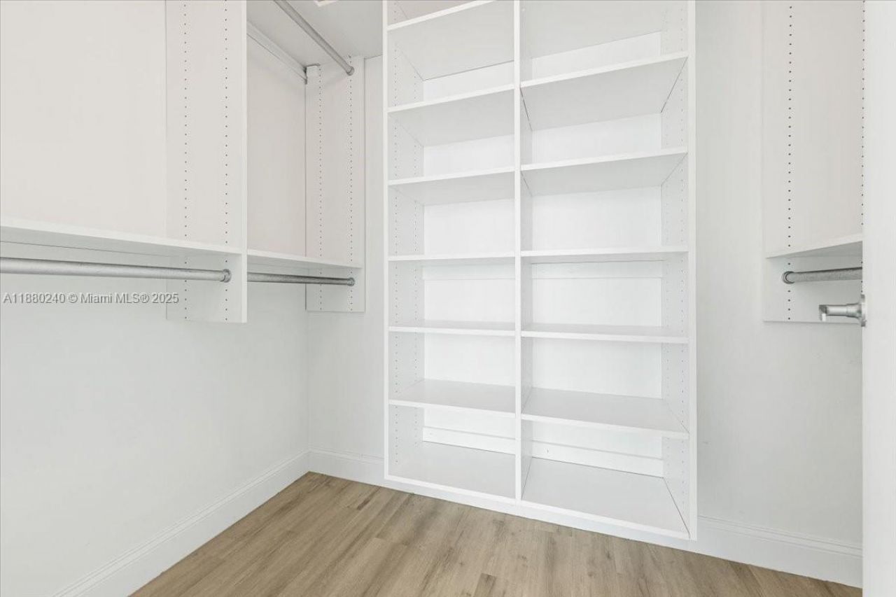 1900 N Bayshore Dr, Unit 1509, Miami, FL 33132 Photo