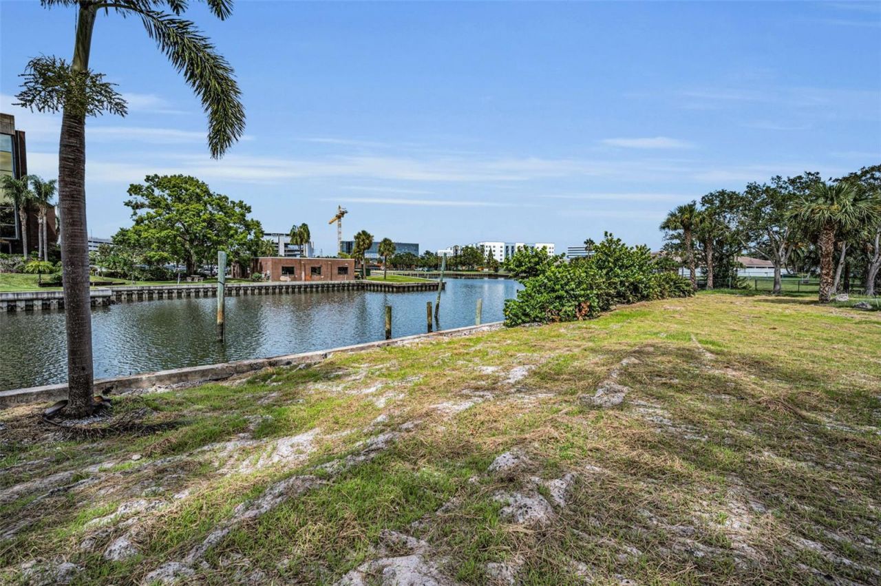 56 Sandpiper Road, Tampa, FL 33609 Photo