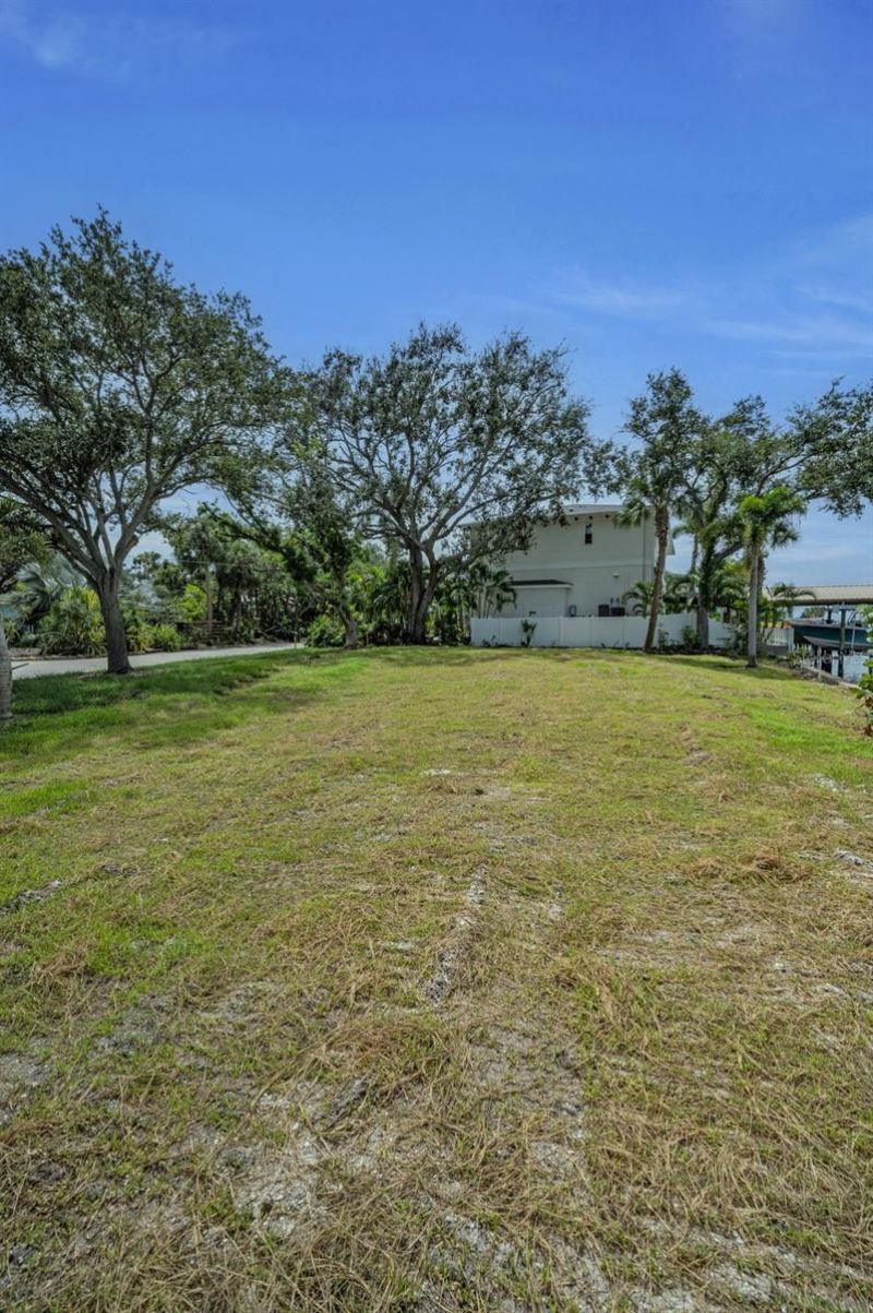 56 Sandpiper Road, Tampa, FL 33609 Photo