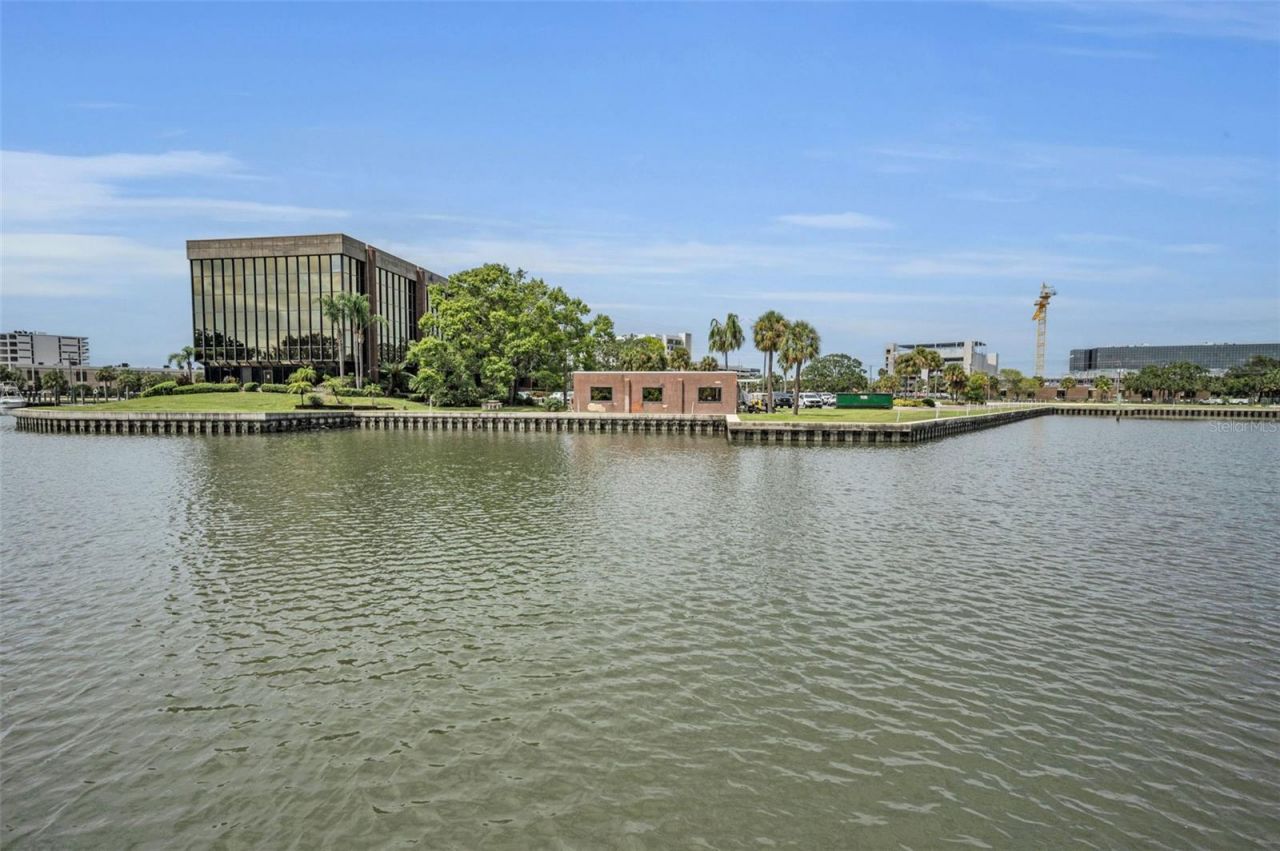 56 Sandpiper Road, Tampa, FL 33609 Photo