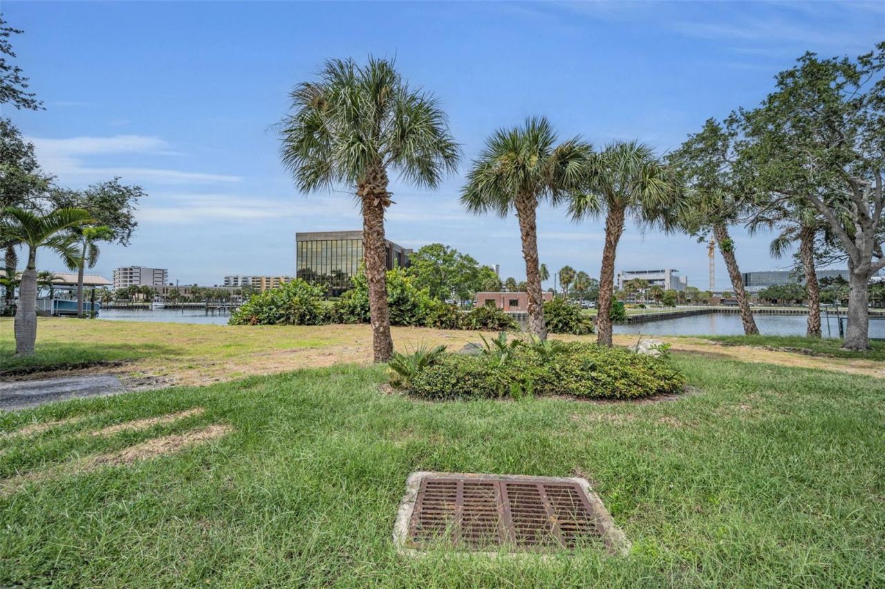 56 Sandpiper Road, Tampa, FL 33609 Photo
