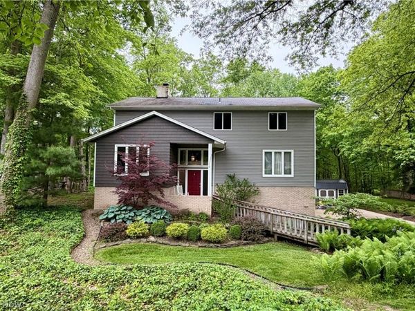 20050 Idlewood Trail, Strongsville, OH 44149