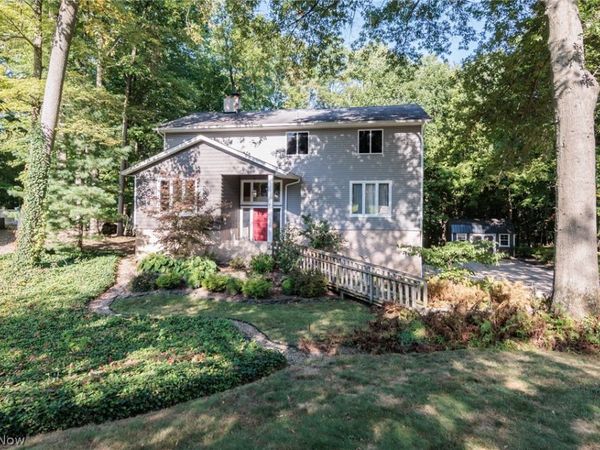 20050 Idlewood Trail, Strongsville, OH 44149