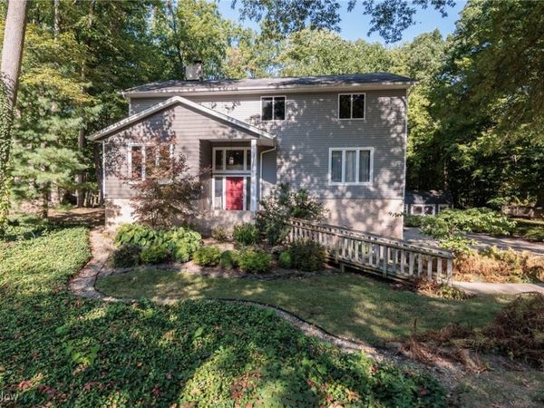 20050 Idlewood Trail, Strongsville, OH 44149