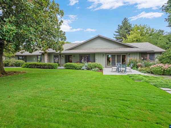 6629 Champoeg Rd, St Paul, OR 97137