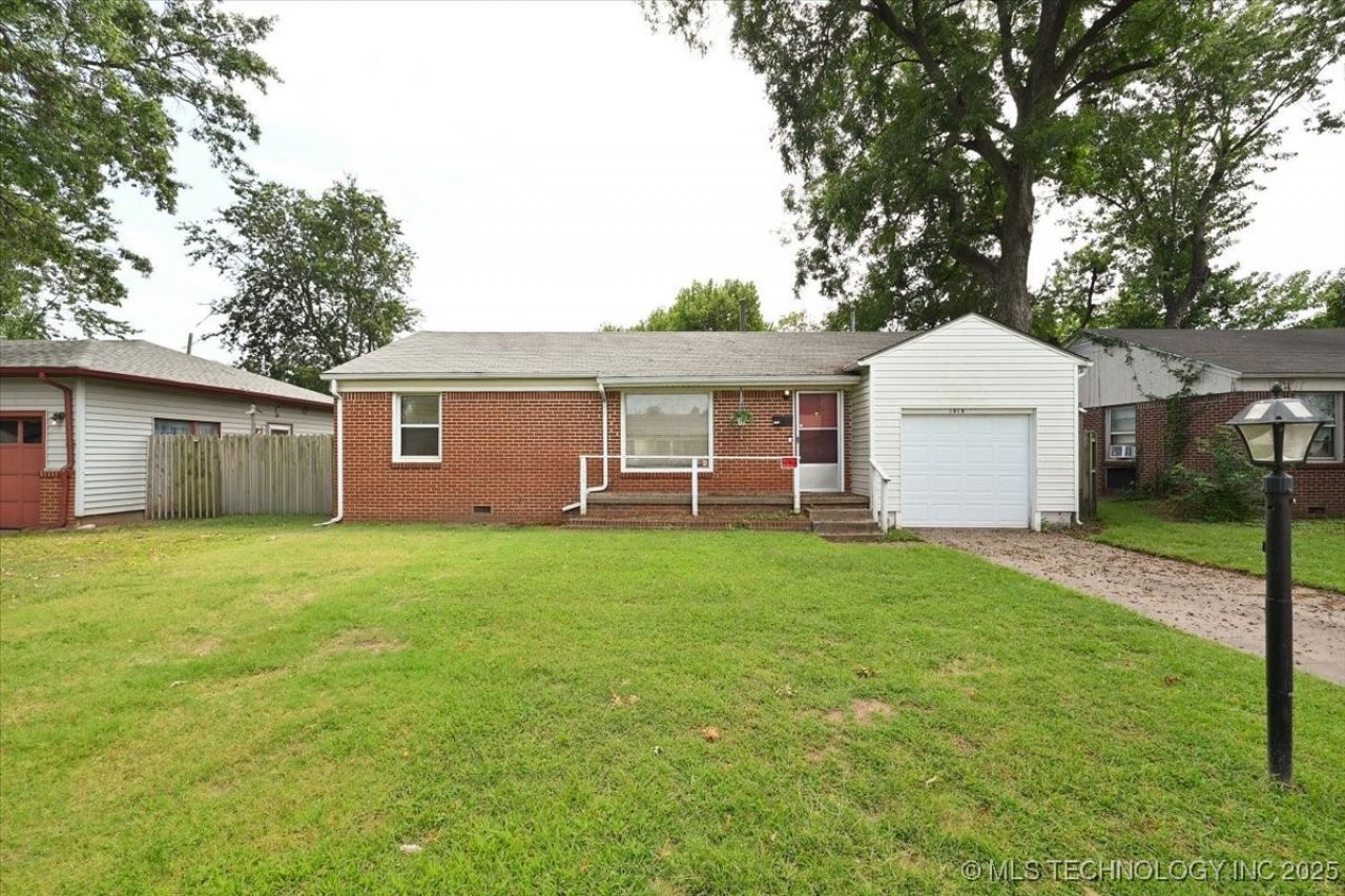 1414 E 52nd Street, Tulsa, OK 74105 Main Photo