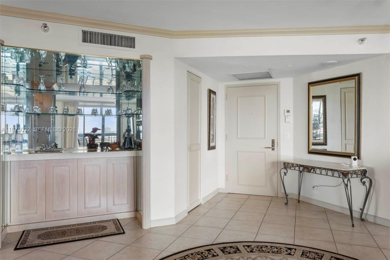 3500 Mystic Pointe Dr, Unit 3505, Aventura, FL 33180 Photo