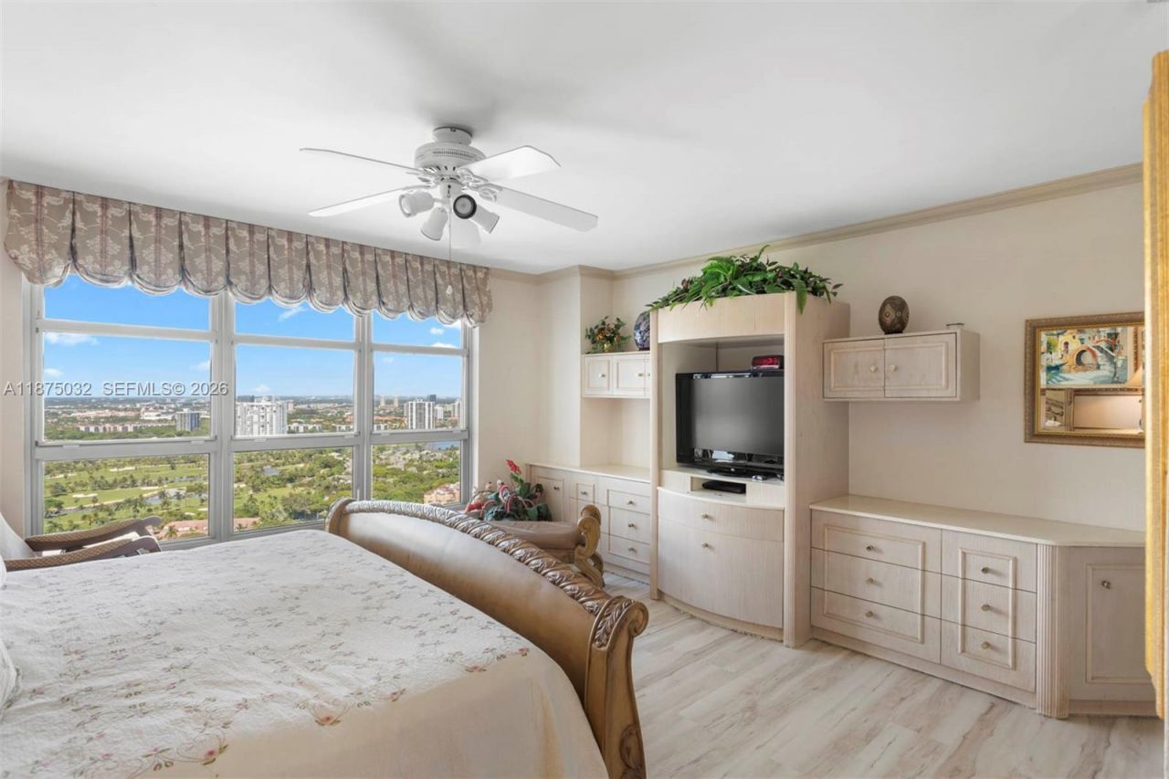 3500 Mystic Pointe Dr, Unit 3505, Aventura, FL 33180 Photo