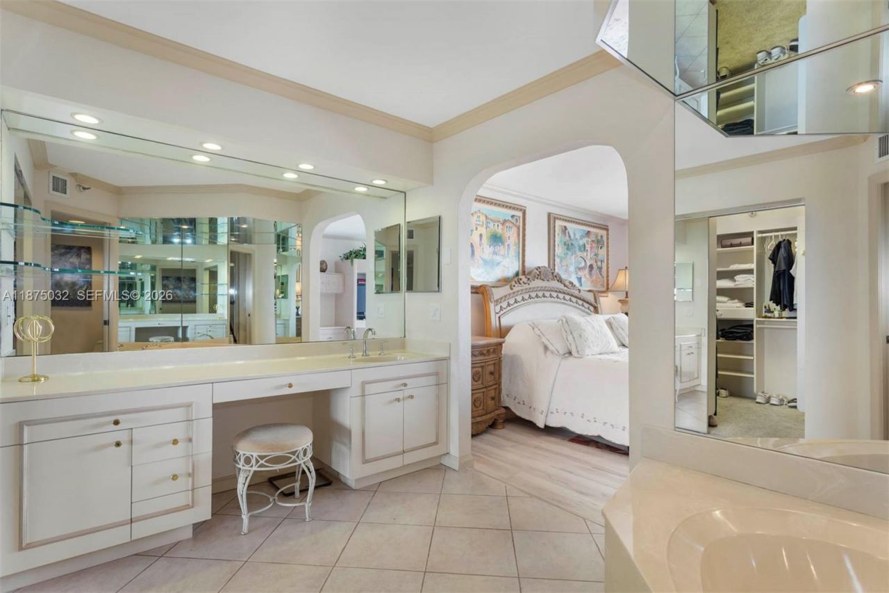 3500 Mystic Pointe Dr, Unit 3505, Aventura, FL 33180 Photo