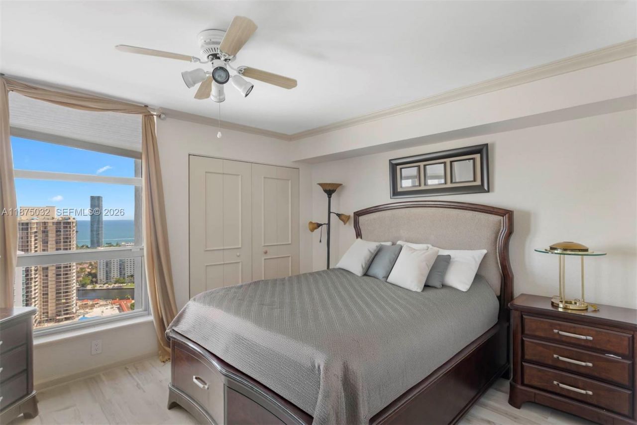 3500 Mystic Pointe Dr, Unit 3505, Aventura, FL 33180 Photo