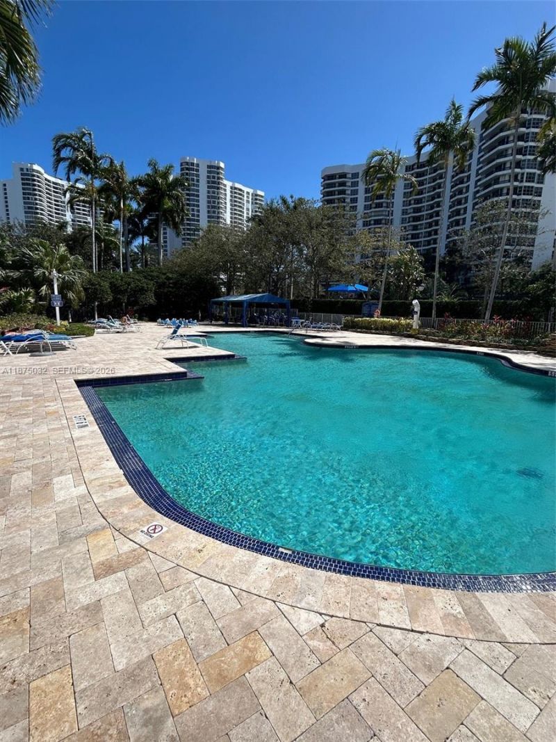 3500 Mystic Pointe Dr, Unit 3505, Aventura, FL 33180 Photo