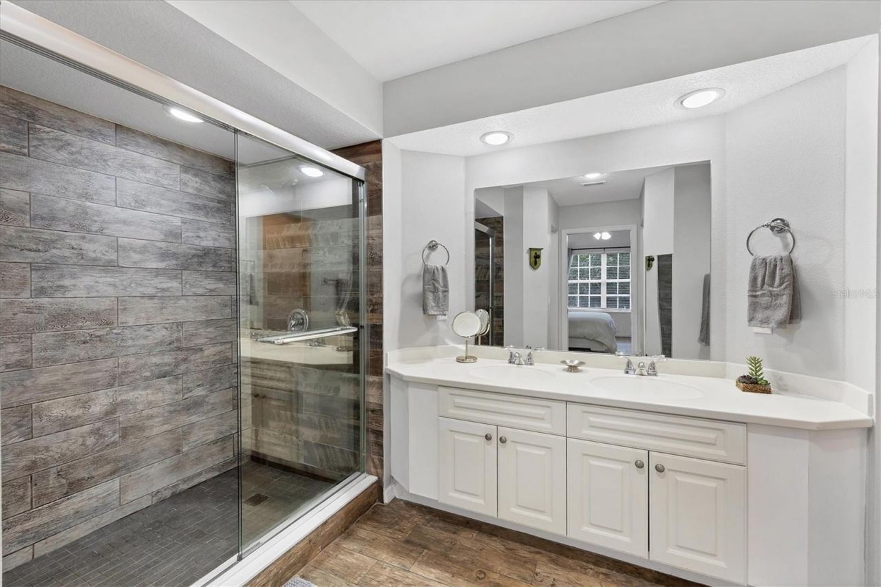 3604 54th Drive W, Unit 202, Bradenton, FL 34210 Photo