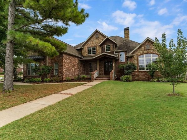 6104 Laurel Hill Lane, Rogers, AR 72758