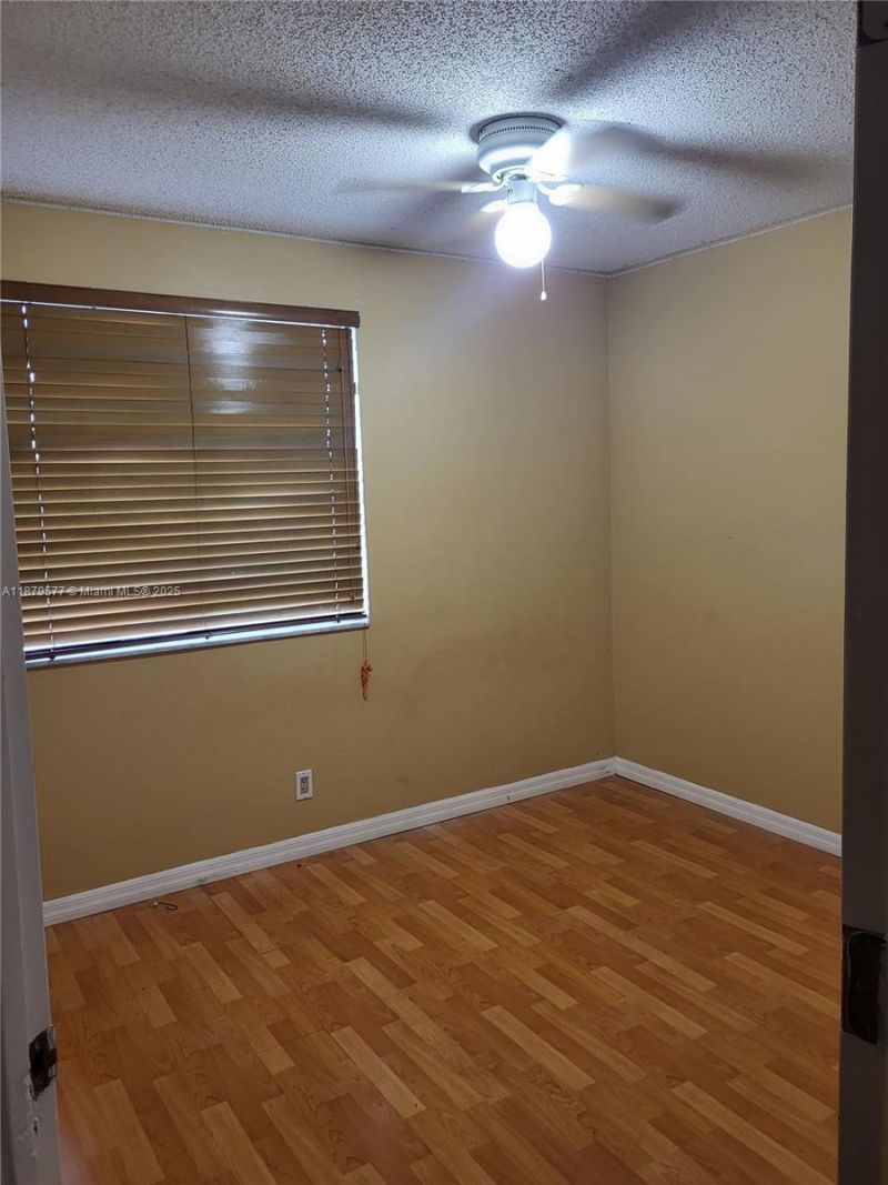 820 NE 212th Ter, Unit 6, Miami, FL 33179 Photo