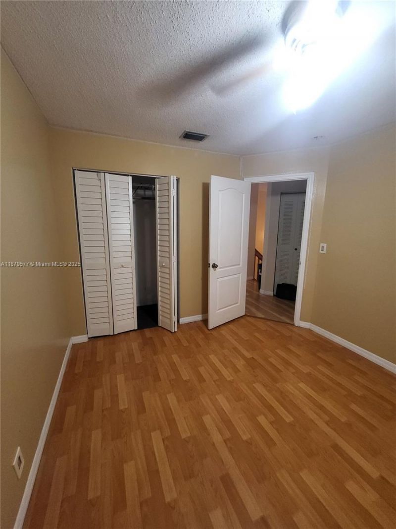 820 NE 212th Ter, Unit 6, Miami, FL 33179 Photo