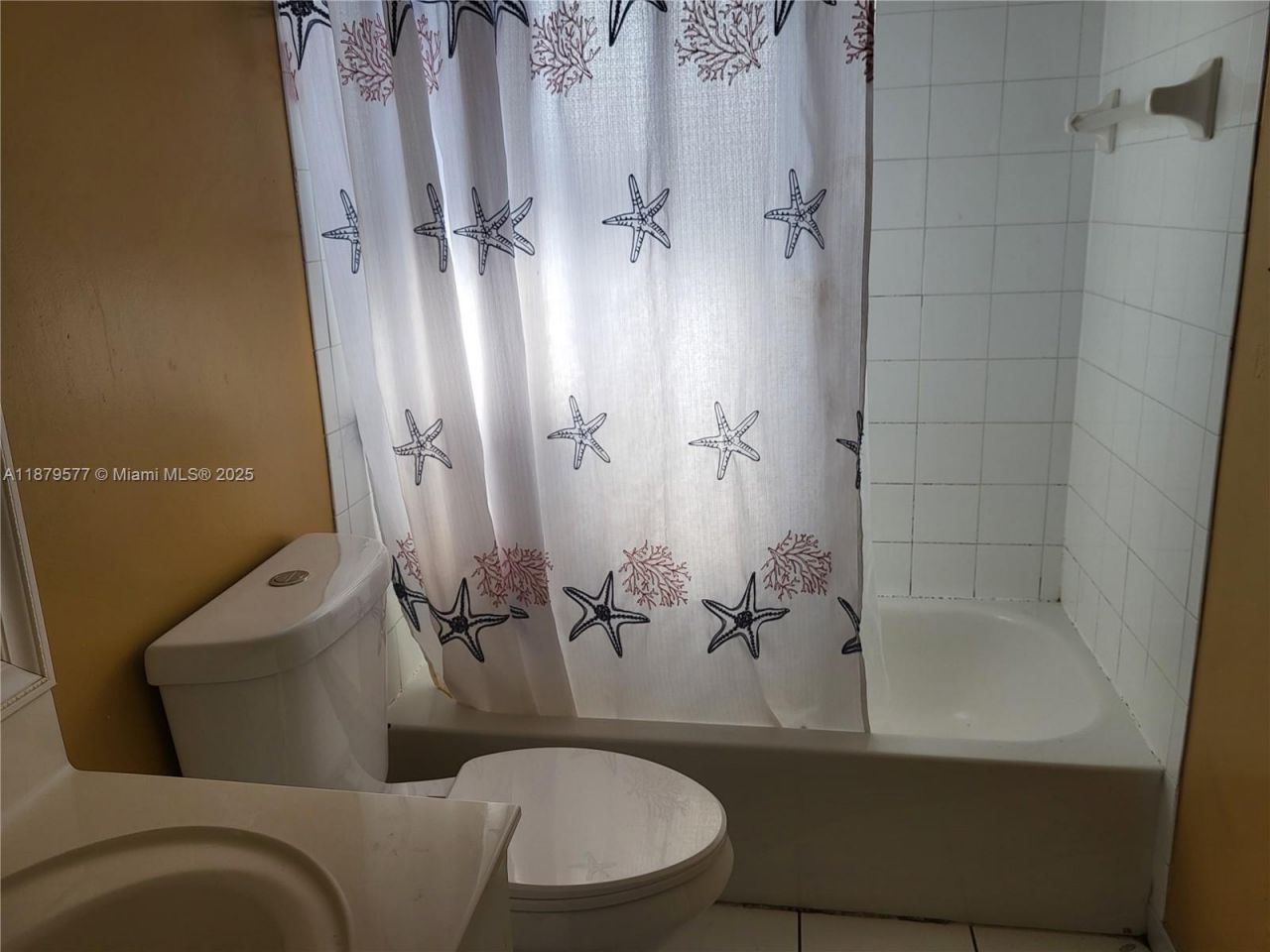 820 NE 212th Ter, Unit 6, Miami, FL 33179 Photo