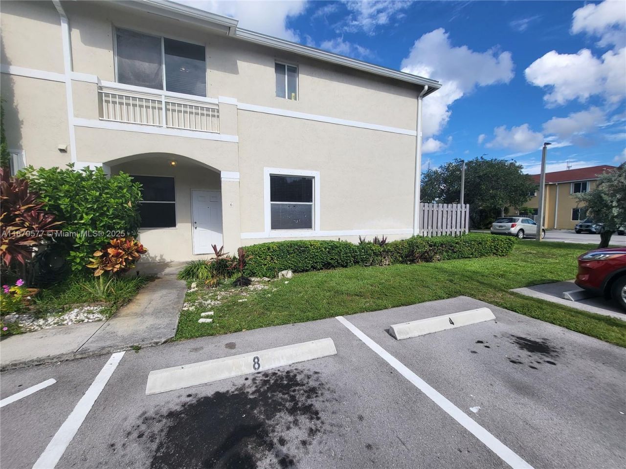 820 NE 212th Ter, Unit 6, Miami, FL 33179 Photo